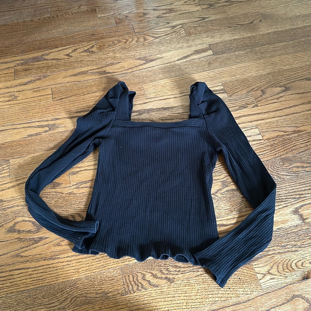 Sadie & Sage long sleeve black top size large